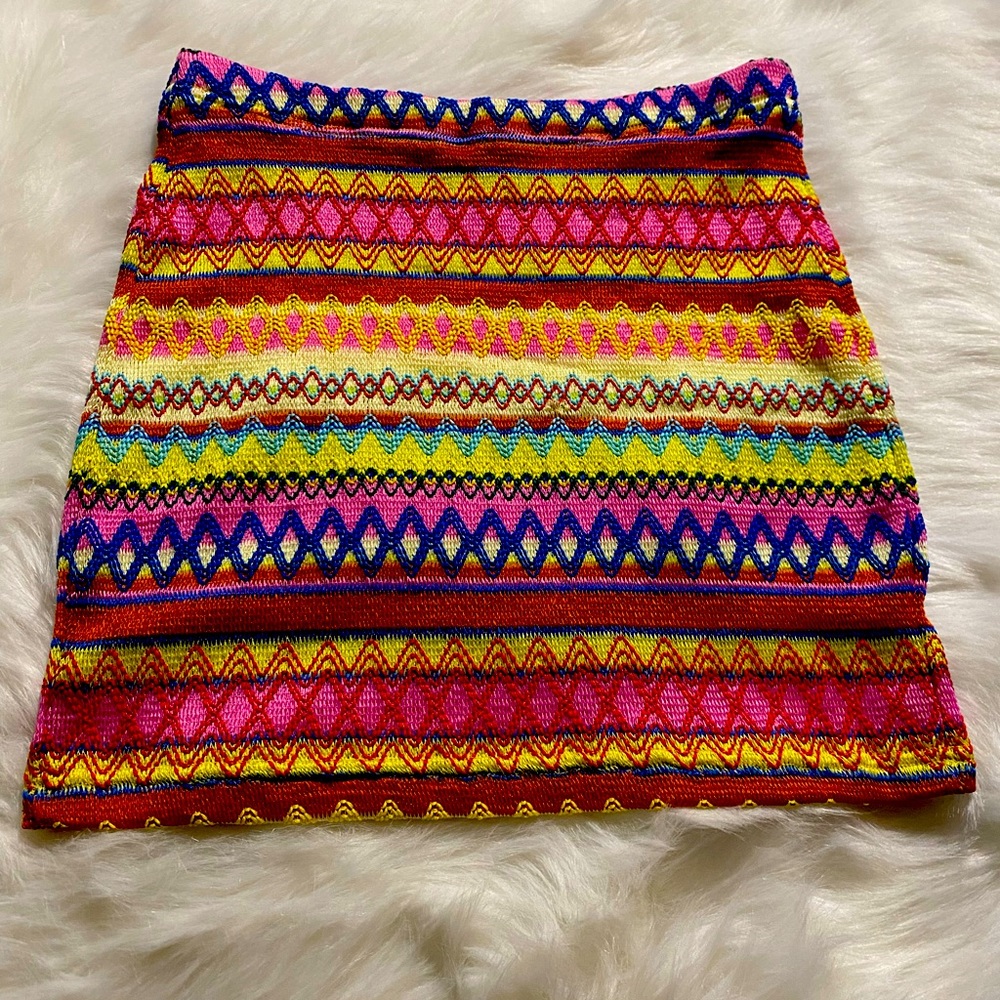 Colorful Strechy Patterned Summer Skirt. Size L from Shein.